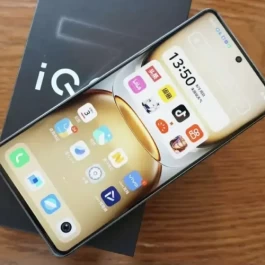 2025双11最值得买的4款iQOO手机，最后那台更是“性能怪兽”本人！