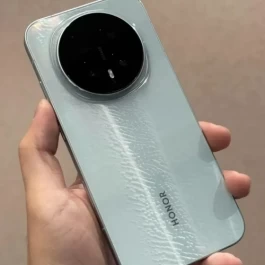 纠结很久才入手荣耀Magic8，用了一个月后，我到底后不后悔？