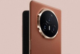 荣耀MagicV3适合老年人用吗？属于老人机吗？