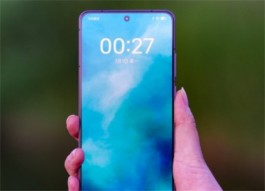 真我Realme GT6屏幕上的蓝色图标怎么关闭？