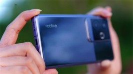 真我Realme GT6拍照怎么不显示手机型号？