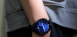 小米Watch S3怎么开机？