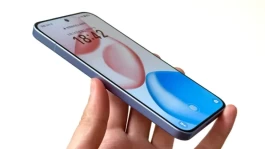 荣耀Magic8新机掀桌：6.3英寸小直屏+6000mAh+天玑9500处理器