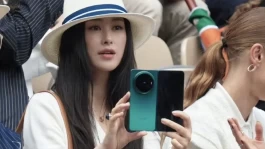 vivo X Fold6开启预热：原子工作台升级+渐变色真机曝光，6月正式发布