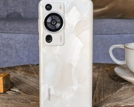 华为手机放在桌子上突然发热是怎么回事？