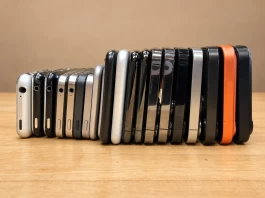 把19年的iPhone排成一排，我看到了科技真实的“膨胀”