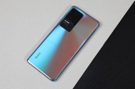 Redmi K50玩原神卡吗？