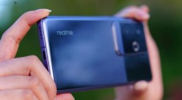 真我Realme GT6拍照怎么不显示手机型号？