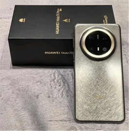 华为Mate70首波评价很猛，花粉们都兴奋炸了！