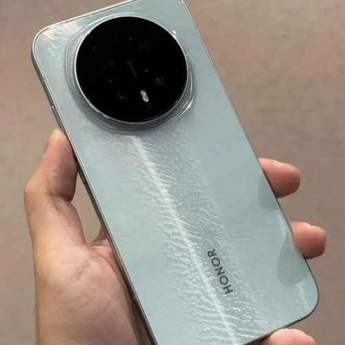 纠结很久才入手荣耀Magic8,用了一个月后,我到底后不后悔?