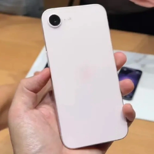 iPhone 17e评测：最便宜的苹果A19机型，但这两个缺点可能会劝退你