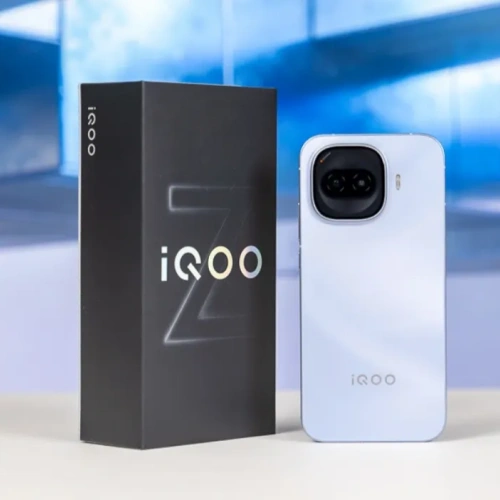 iQOO两千档“钉子户”来了，2亿主摄+7600mAh+骁龙8 Gen5，一步到位能用6年