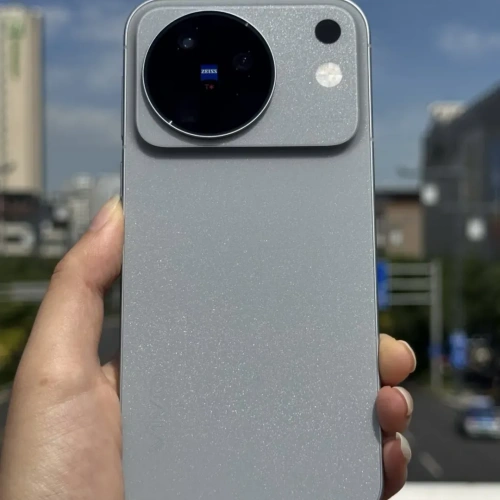 vivo X500评测，告诉你标准版值不值得入手！